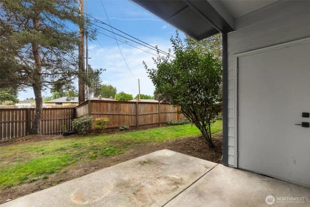 Property photo for 10825 Se 200th Street #b102, Kent photo 4