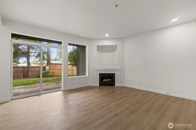 Property photo for 10825 Se 200th Street #b102, Kent photo 27