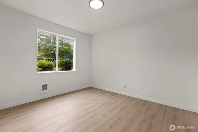 Property photo for 10825 Se 200th Street #b102, Kent photo 34