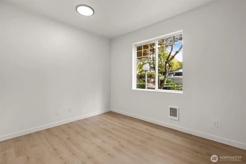 Property photo for 10825 Se 200th Street #b102, Kent photo 37