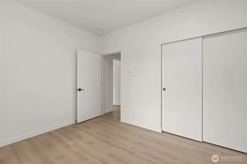 Property photo for 10825 Se 200th Street #b102, Kent photo 38