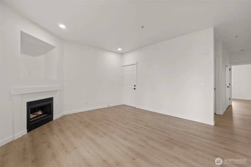 Property photo for 10825 Se 200th Street #b102, Kent photo 28