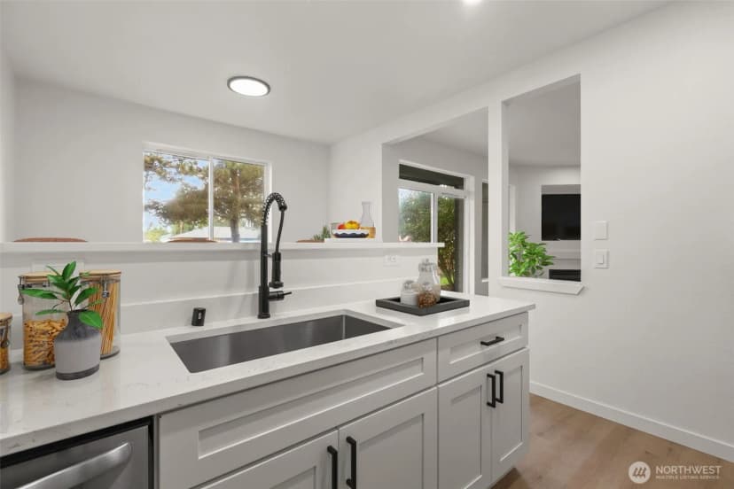 Property photo for 10825 Se 200th Street #b102, Kent photo 15