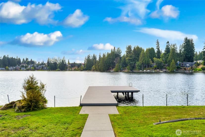 Property photo for 15924 E Shore Drive, Lynnwood photo 24
