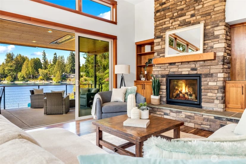 Property photo for 15924 E Shore Drive, Lynnwood photo 7
