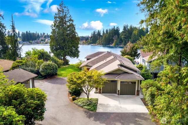 Property photo for 15924 E Shore Drive, Lynnwood photo 5