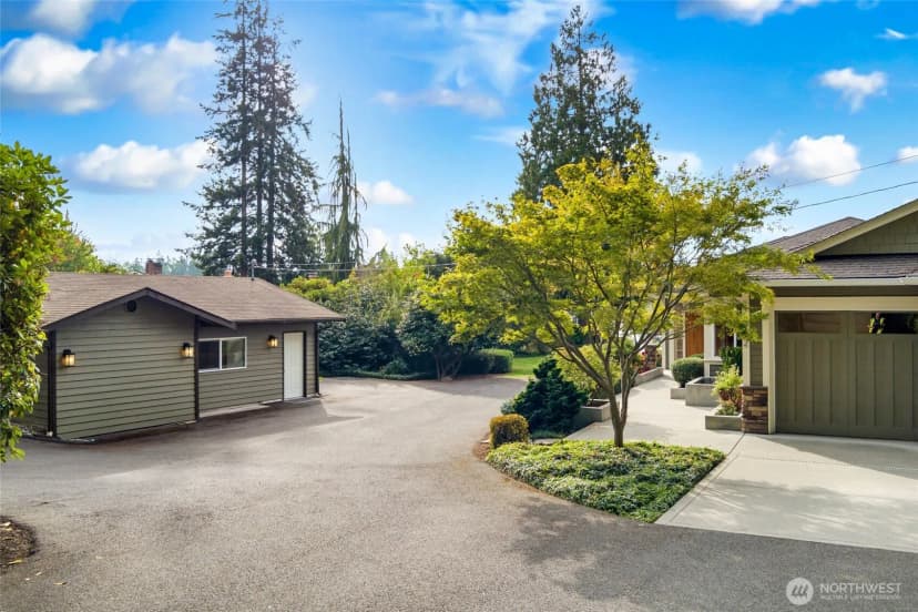 Property photo for 15924 E Shore Drive, Lynnwood photo 6