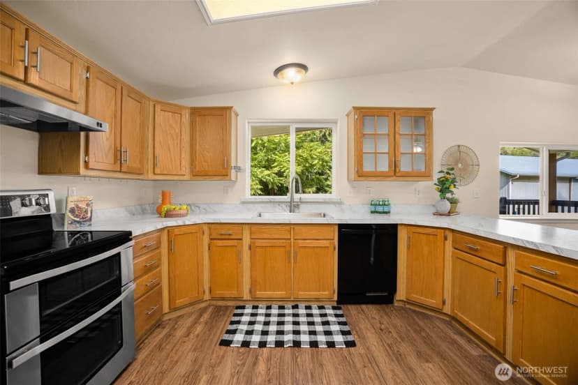 Property photo for 1213 324th Way Ne, Carnation photo 9