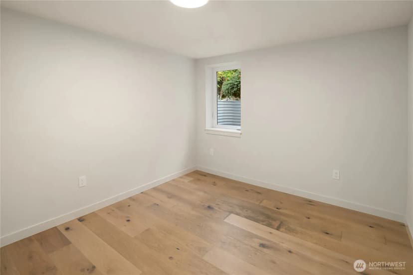 Property photo for 10045 Ne 38th Ave #a, Seattle photo 30