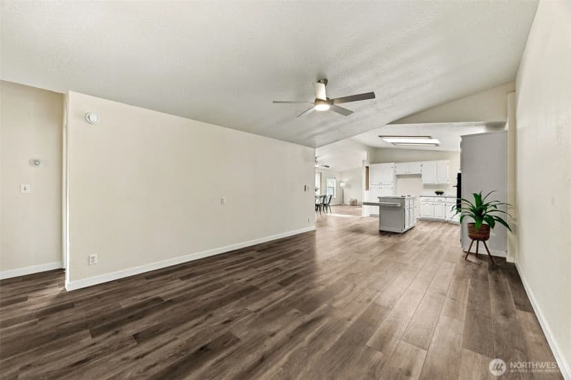 Property photo for 5907 288th Street E, Graham photo 13