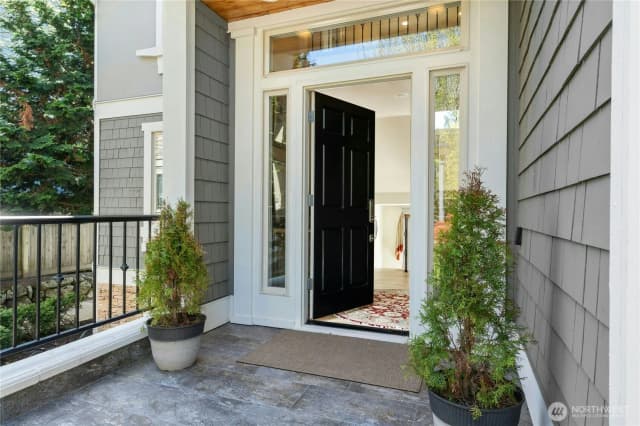 Property photo for 7003 117th Place Ne, Kirkland photo 3