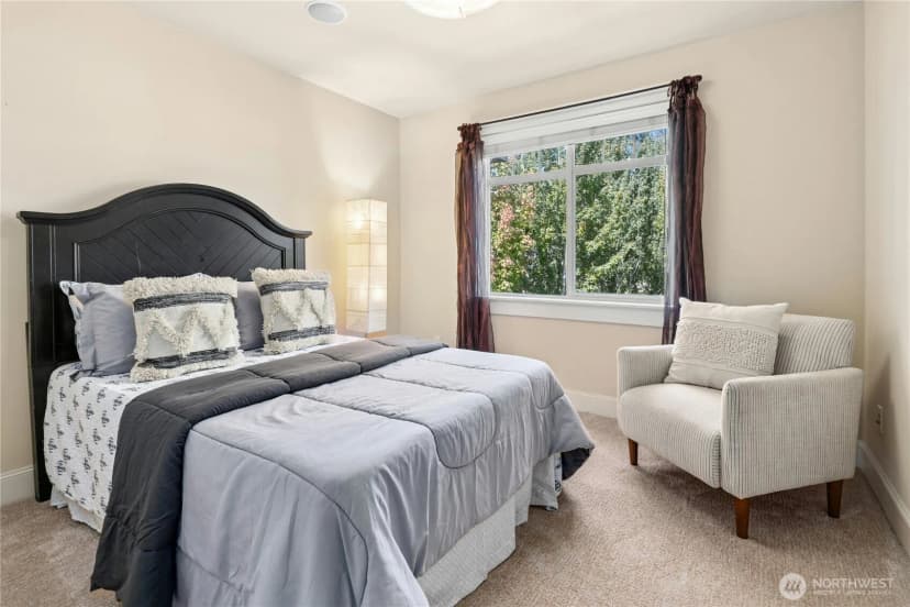 Property photo for 7003 117th Place Ne, Kirkland photo 24