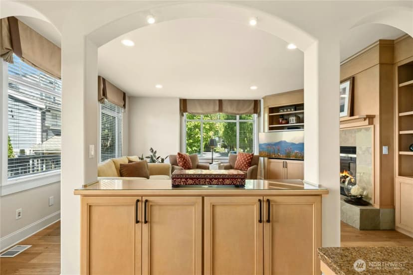 Property photo for 7003 117th Place Ne, Kirkland photo 16