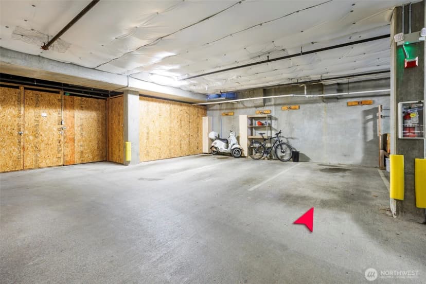 Property photo for 1909 10th Avenue W #201, Seattle photo 20