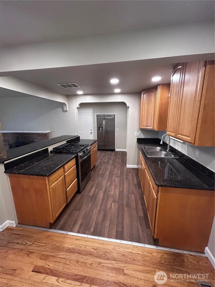 Property photo for 20812 25th Avenue S, Sea Tac photo 7