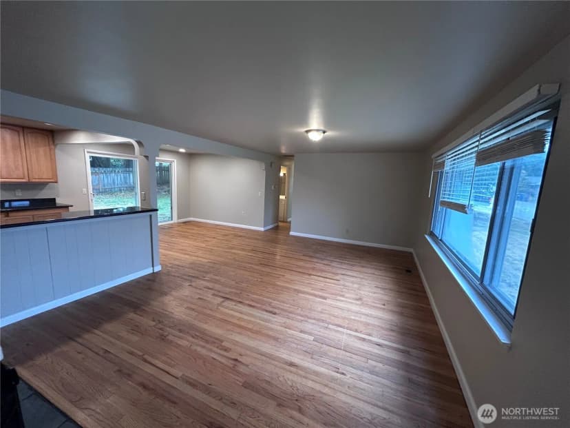 Property photo for 20812 25th Avenue S, Sea Tac photo 3