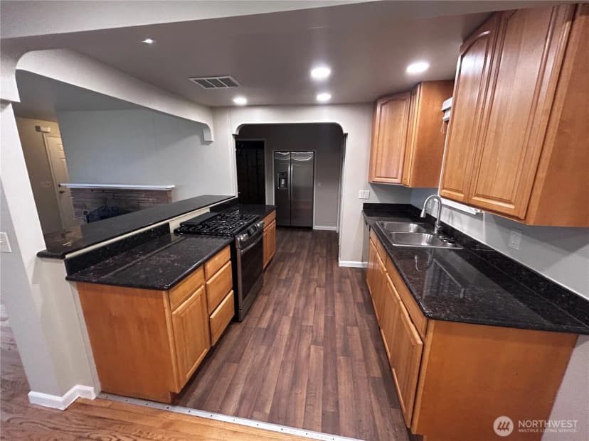Property photo for 20812 25th Avenue S, Sea Tac photo 6