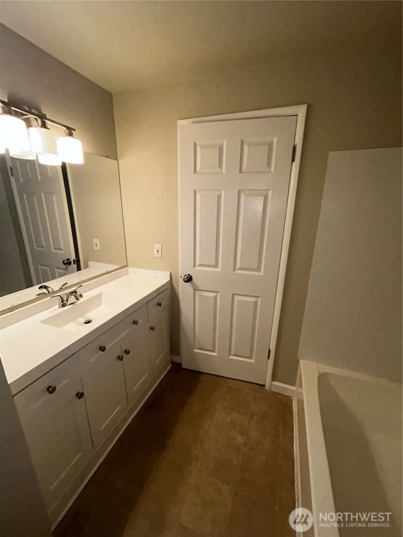 Property photo for 20812 25th Avenue S, Sea Tac photo 11