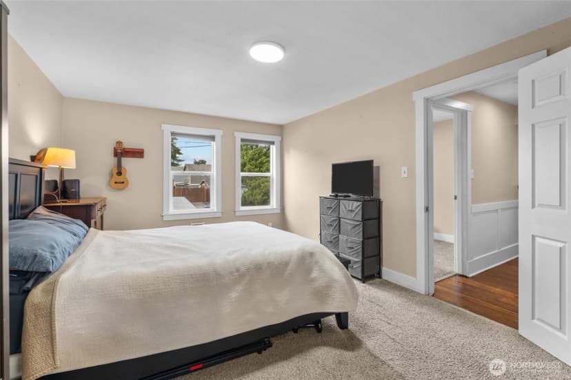 Property photo for 10808 53rd Avenue S, Seattle photo 10