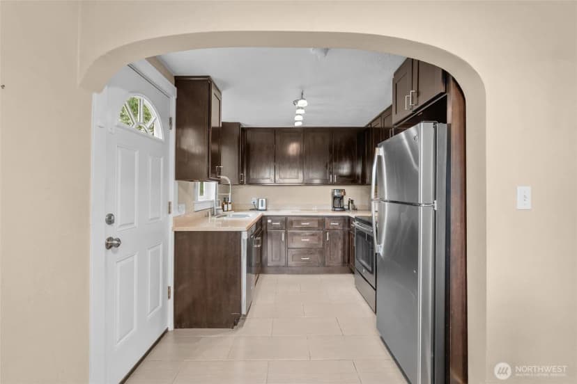 Property photo for 10808 53rd Avenue S, Seattle photo 5