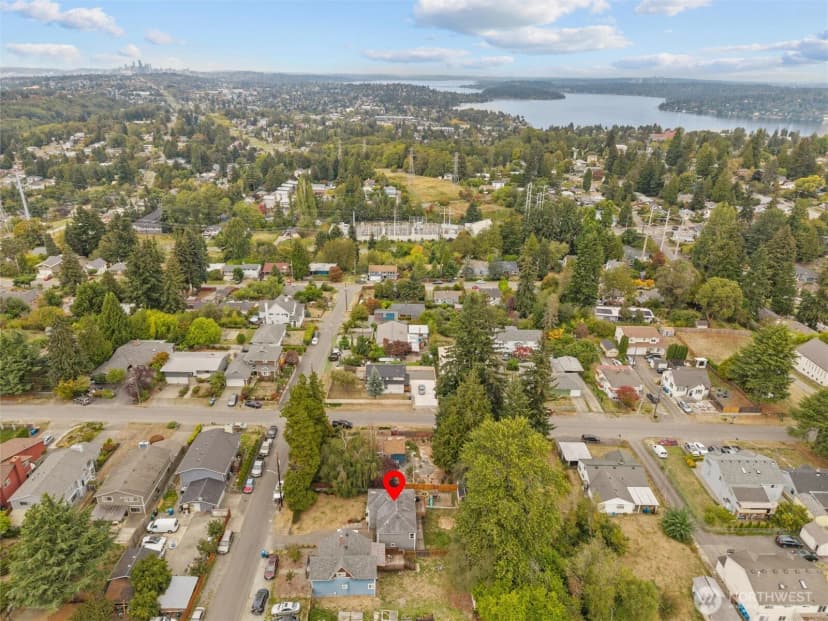 Property photo for 10808 53rd Avenue S, Seattle photo 19