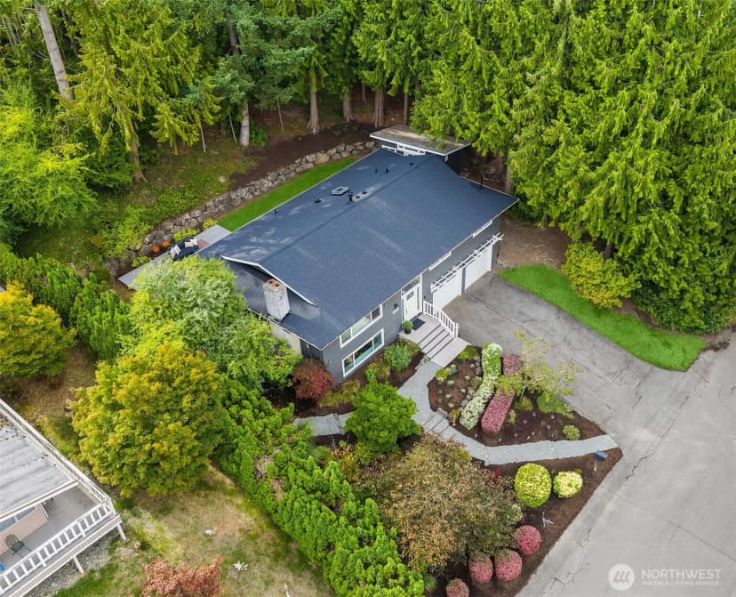 Property photo for 4057 96th Avenue Se, Mercer Island photo 37