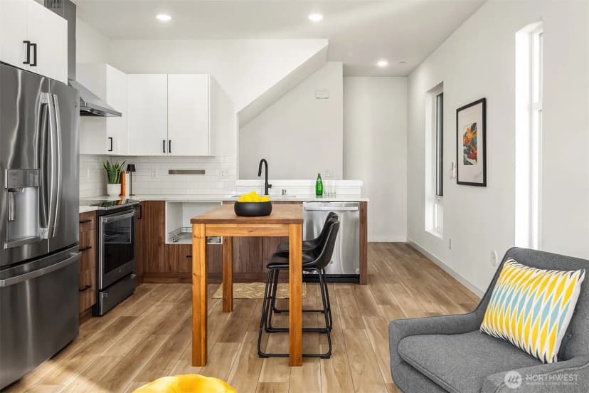 Property photo for 1414 E Cherry Street #f, Seattle photo 10