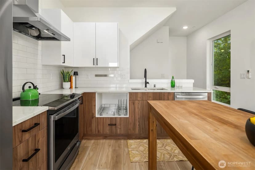 Property photo for 1414 E Cherry Street #f, Seattle photo 9