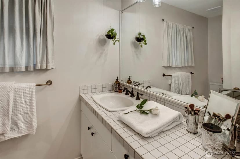 Property photo for 602 Upland Road, Medina photo 18
