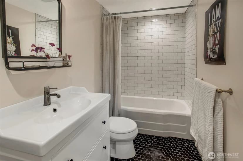 Property photo for 602 Upland Road, Medina photo 19