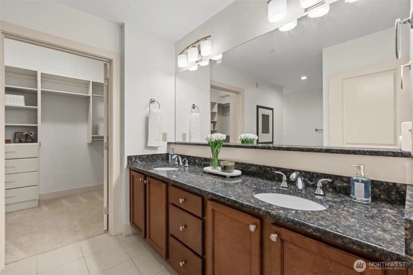 Property photo for 7800 Se 27th Street #206, Mercer Island photo 26