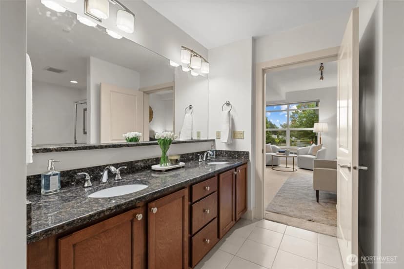 Property photo for 7800 Se 27th Street #206, Mercer Island photo 24