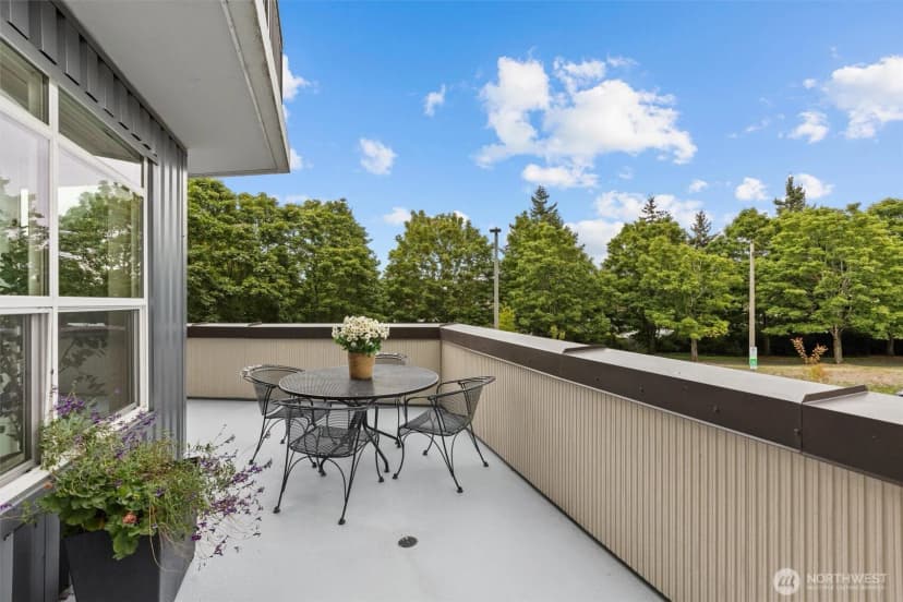 Property photo for 7800 Se 27th Street #206, Mercer Island photo 20