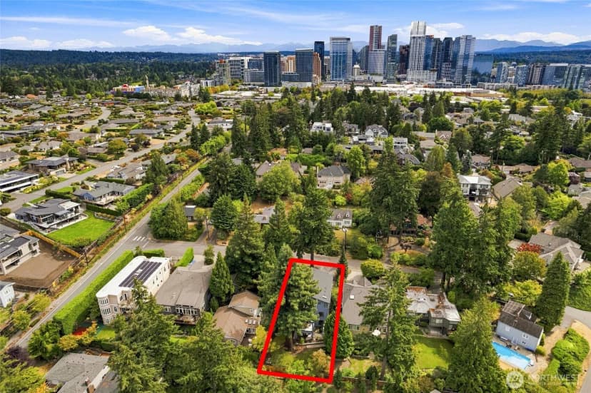 Property photo for 719 95th Avenue Ne, Bellevue photo 40