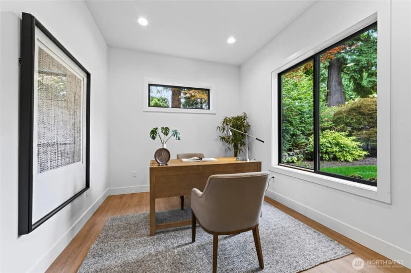 Property photo for 719 95th Avenue Ne, Bellevue photo 6