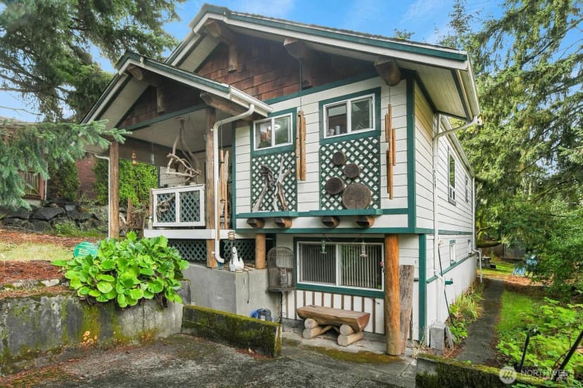 Property photo for 317 N 138th Street, Seattle photo 3