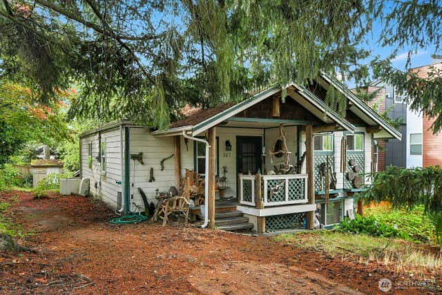 Property photo for 317 N 138th Street, Seattle
