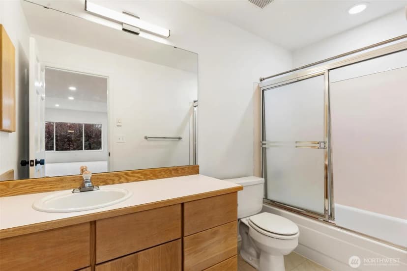 Property photo for 17105 76th Avenue W, Edmonds photo 32