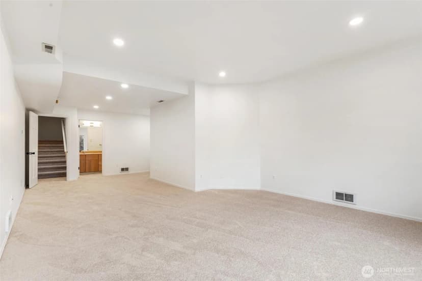 Property photo for 17105 76th Avenue W, Edmonds photo 31