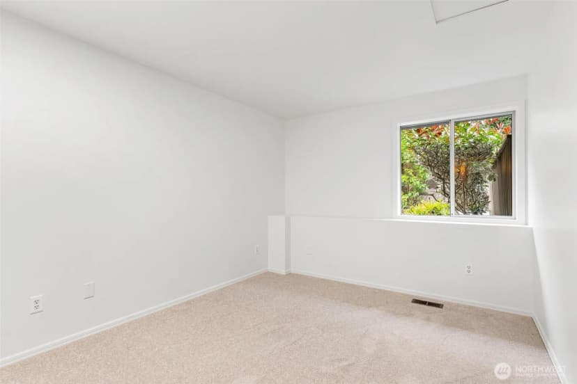 Property photo for 17105 76th Avenue W, Edmonds photo 18