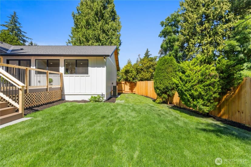 Property photo for 15729 Larch Way, Lynnwood photo 38