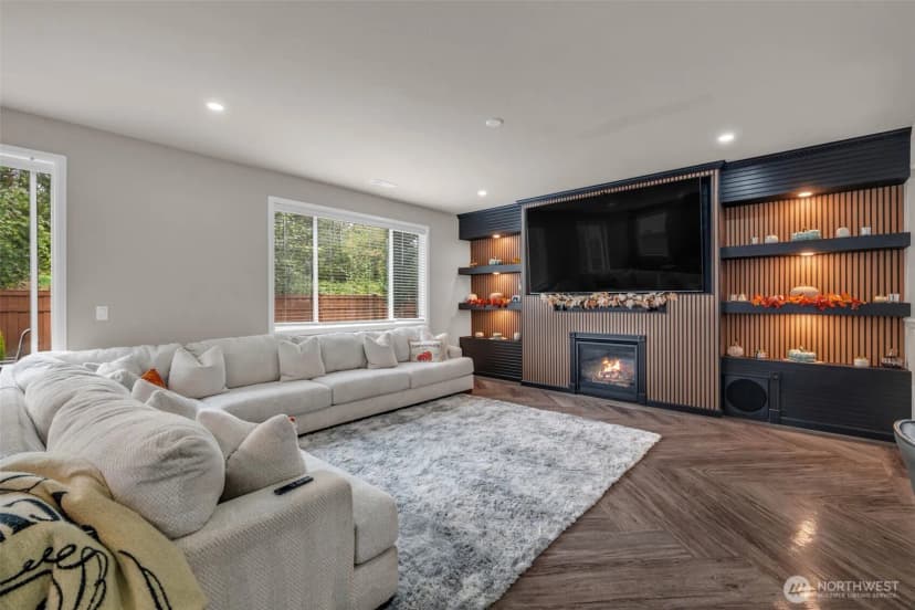 Property photo for 15029 Olympic Loop E, Bonney Lake photo 8