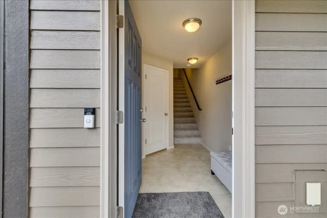 Property photo for 16526 2nd Avenue Se, Bothell photo 3