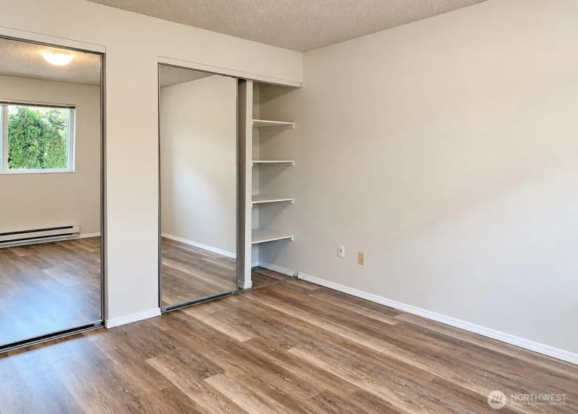 Property photo for 11255 Greenwood Avenue N, Seattle photo 13