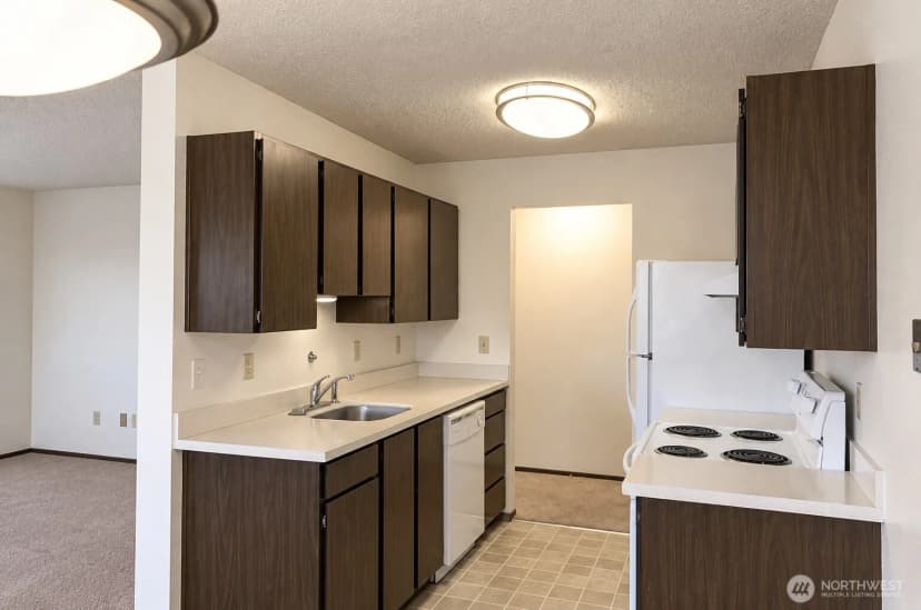 Property photo for 11255 Greenwood Avenue N, Seattle photo 10