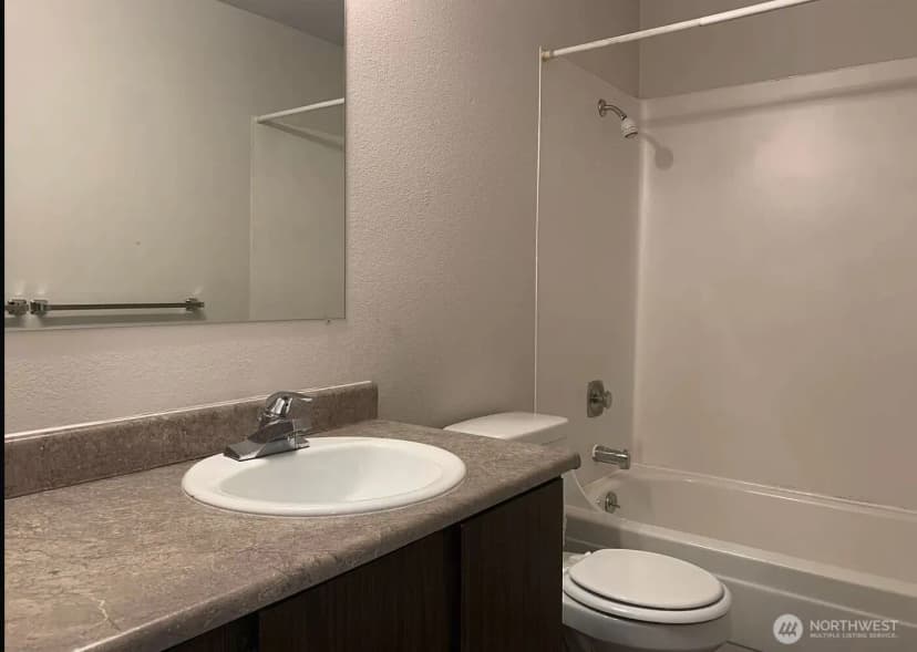 Property photo for 11255 Greenwood Avenue N, Seattle photo 12