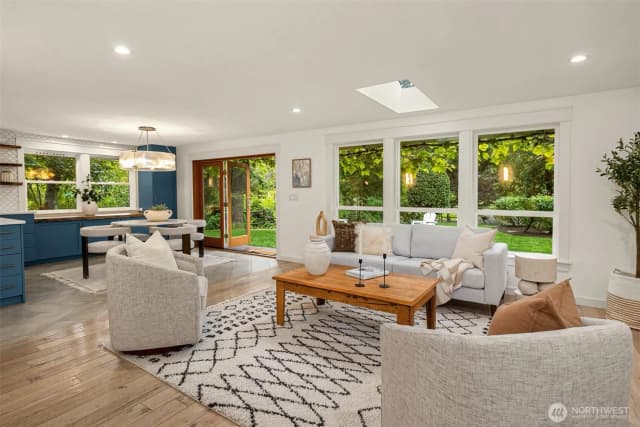 Property photo for 8453 Ferncliff Avenue Ne, Bainbridge Island photo 5