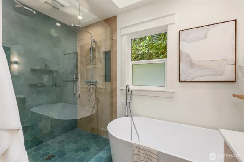 Property photo for 8453 Ferncliff Avenue Ne, Bainbridge Island photo 21