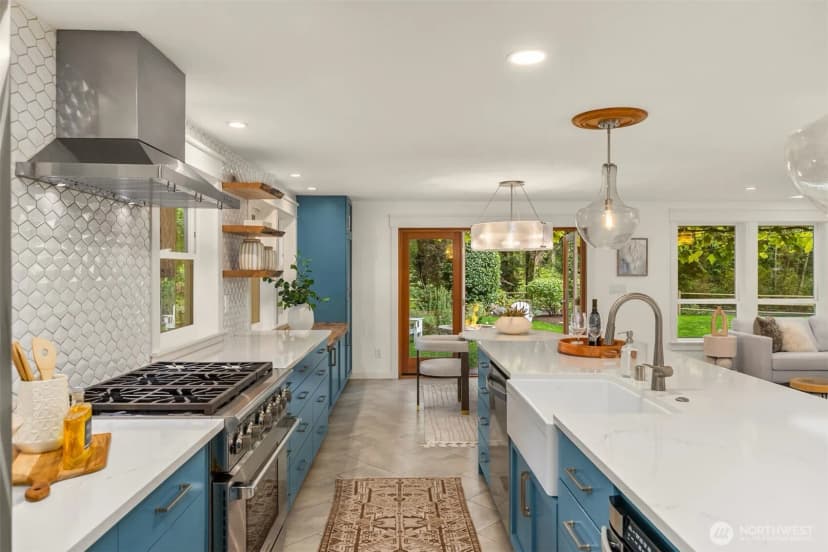 Property photo for 8453 Ferncliff Avenue Ne, Bainbridge Island photo 12