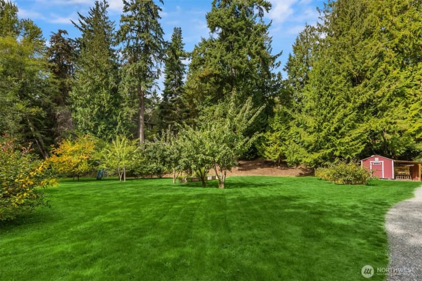 Property photo for 8453 Ferncliff Avenue Ne, Bainbridge Island photo 35